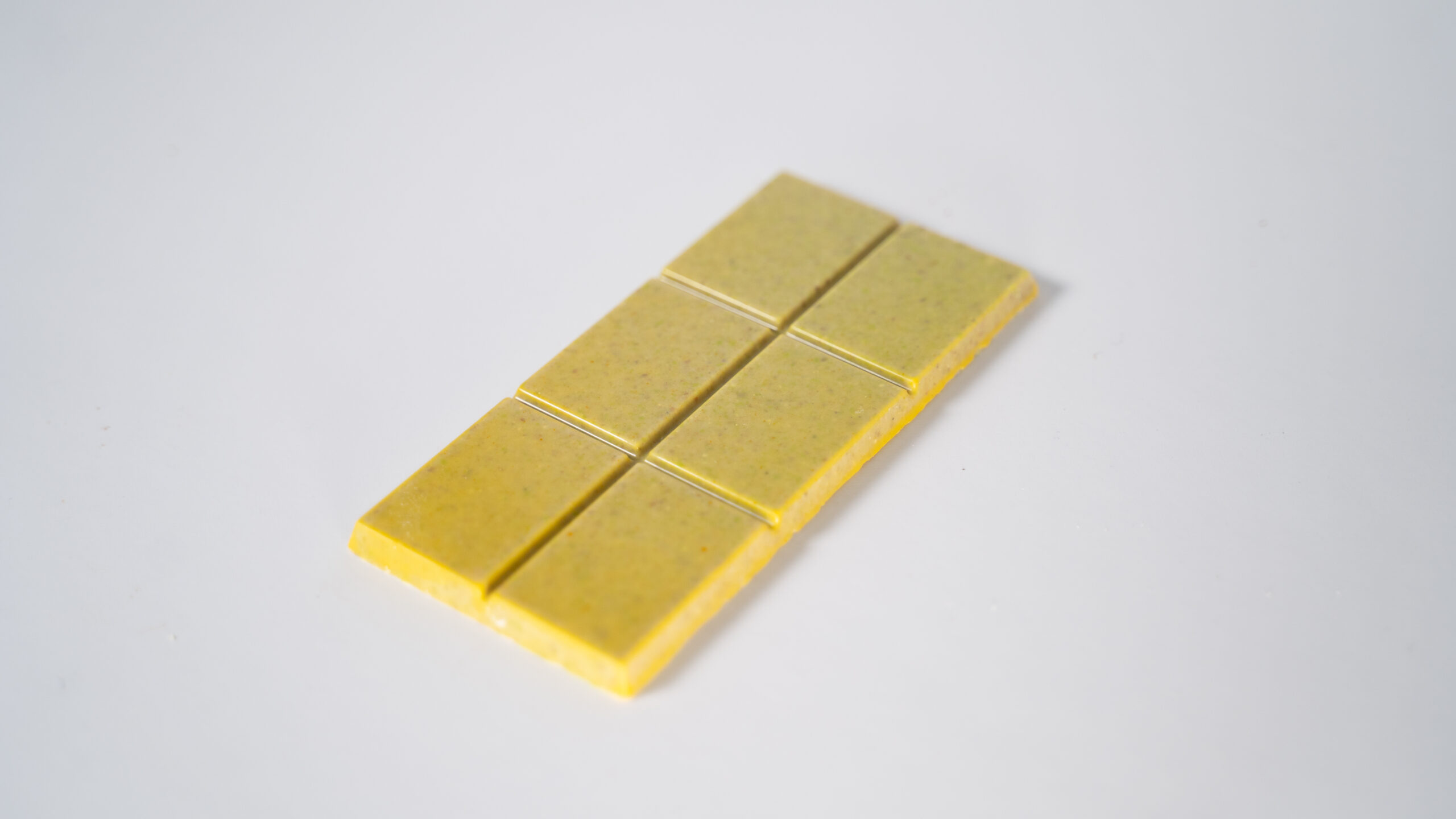 FocusDays Chocolate Bar- 750mg Bar – Citrus Candied Almond White Chocolate